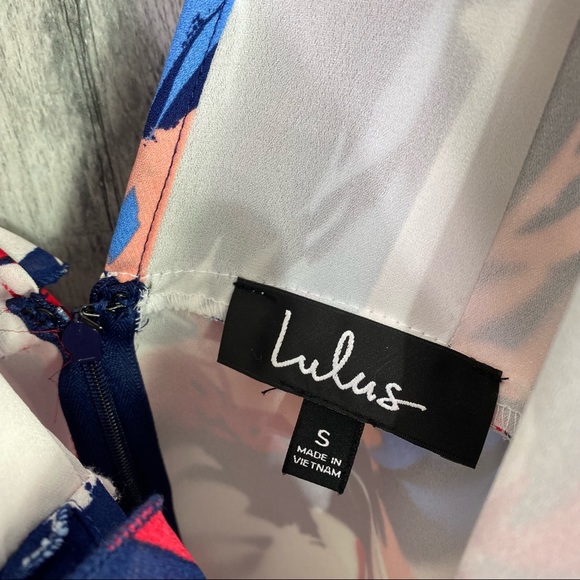 LULUS Red Blue Fit & Flare Swing Floral Dress Open Back Size Small - Picture 5 of 10